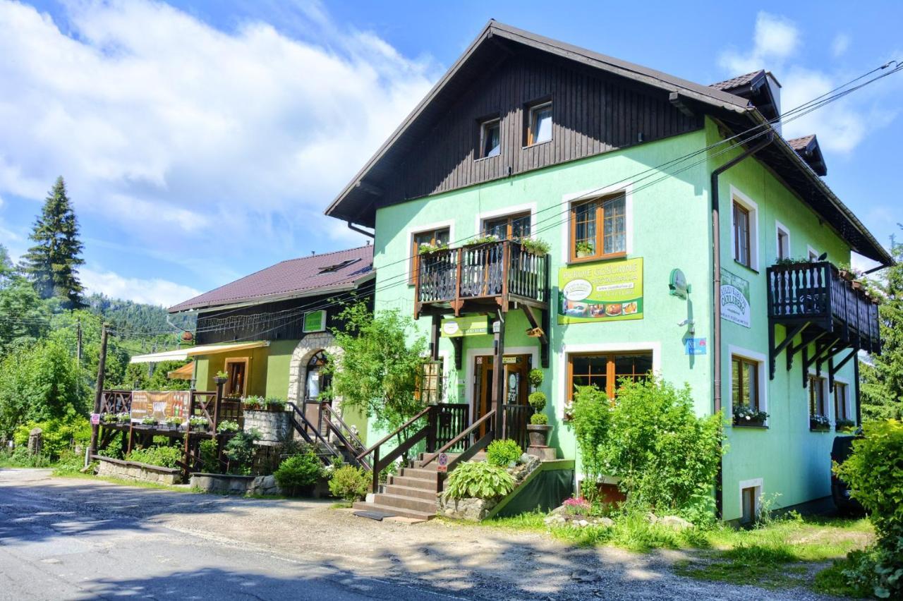 Zajazd Karlow Restauracja & Pokoje Goscinne 외부 사진